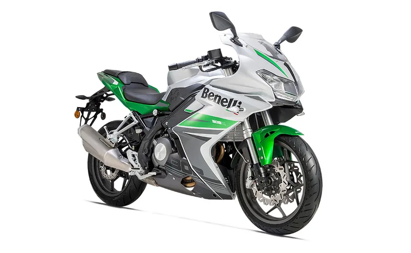 Benelli 302R ราคาและรีวิว