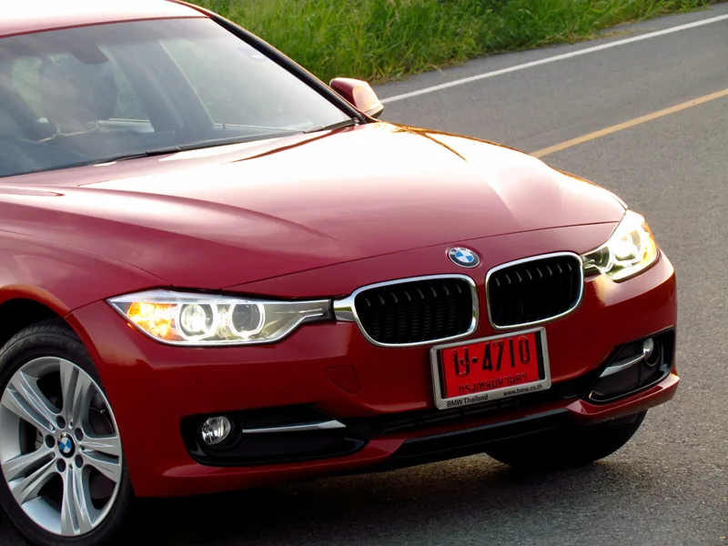 BMW 320D Sedan Tourng ราคาและรีวิว