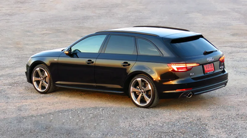 Audi A4 Avant 45 photo 5