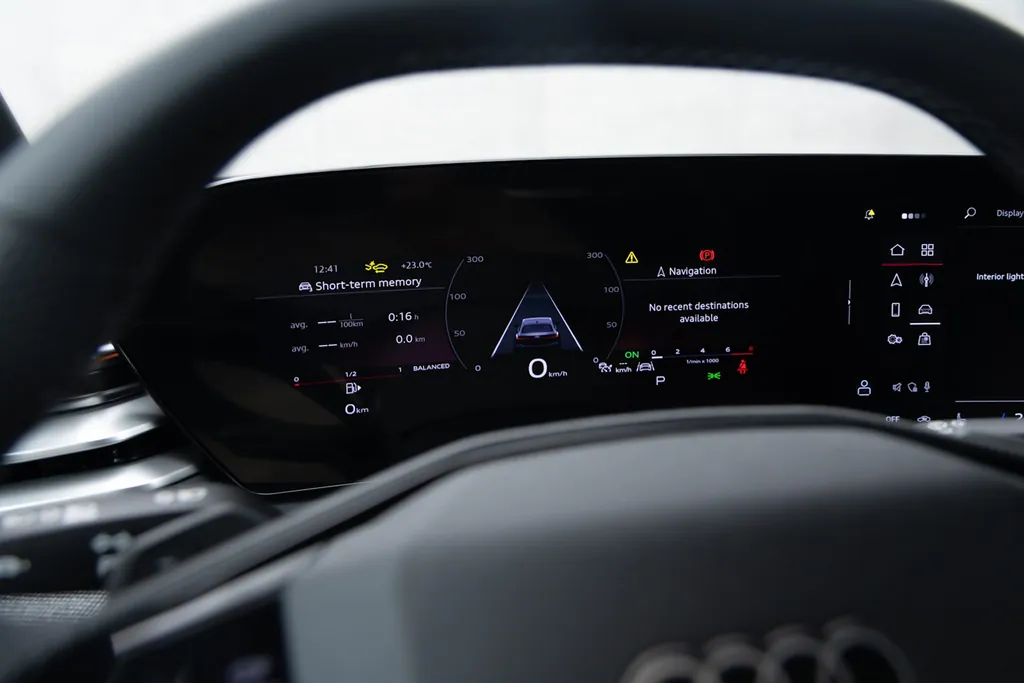 Audi A5 photo 2