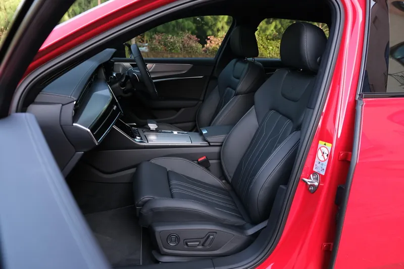Audi A6 Avant 45tfsi photo 7