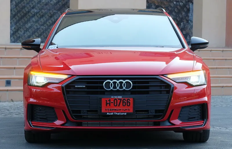Audi A6 Avant 45tfsi photo 2