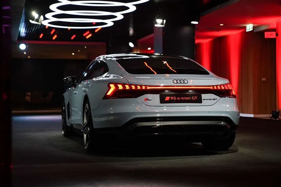 Audi e-tron