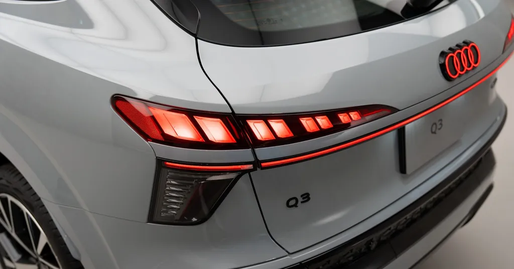 Audi Q3 photo 3