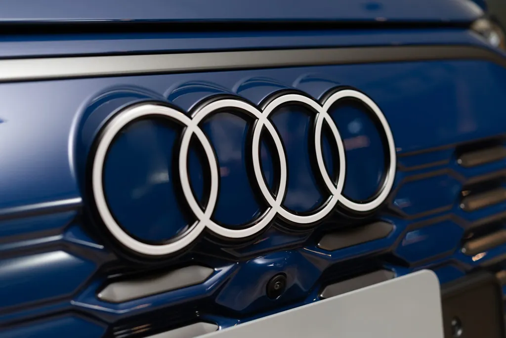 Audi Q6 photo 5