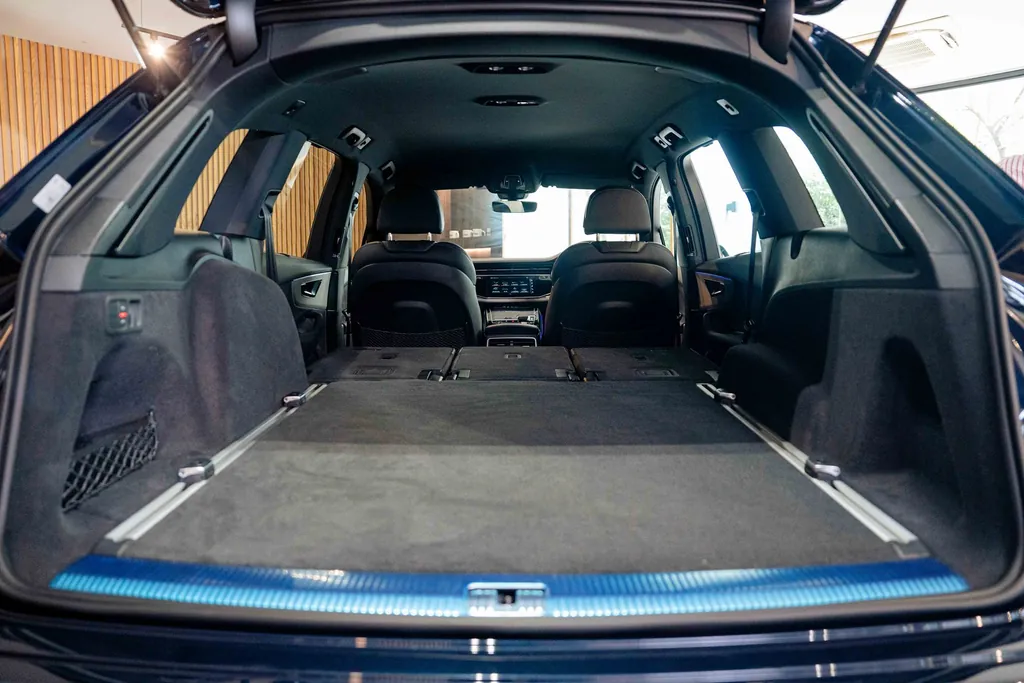 Audi Q7 photo 4