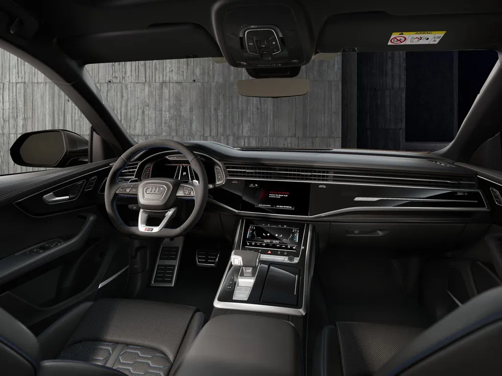 Audi RS Q8 Quattro photo 5