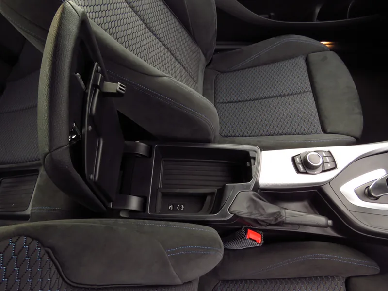 BMW 218I Coupe M photo 7