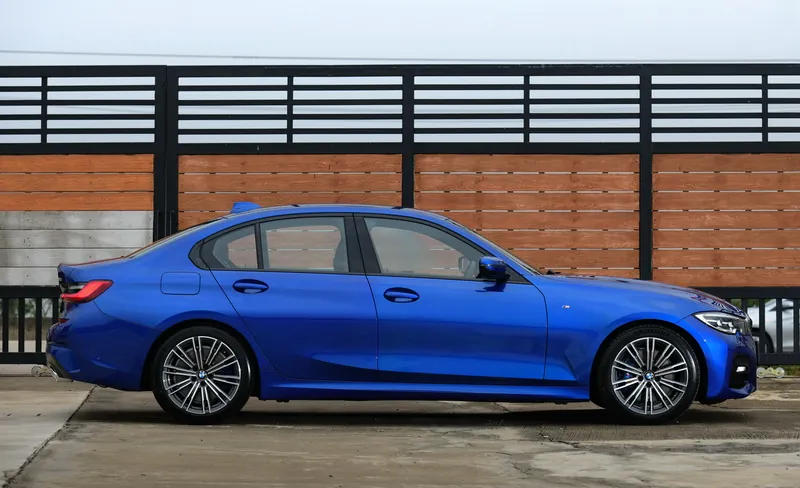 BMW 330I M Sport photo 10