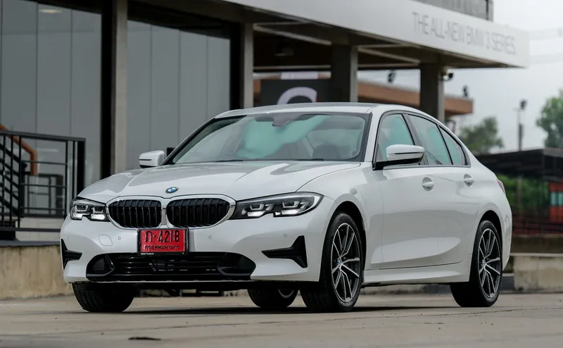 BMW 330I M Sport photo 5