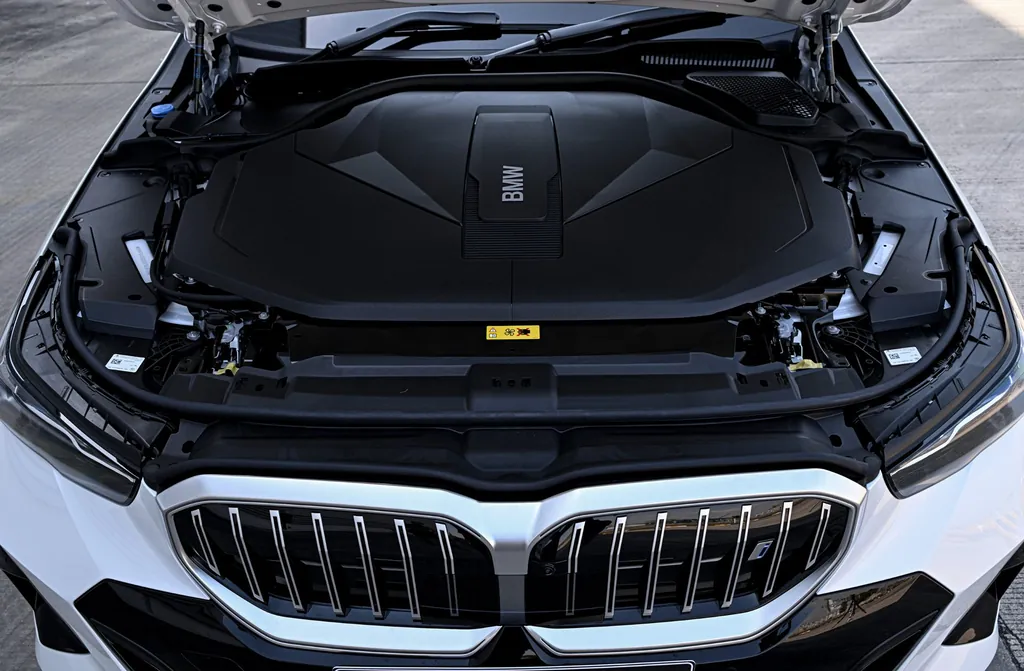 BMW I 5 Edrive40 photo 2