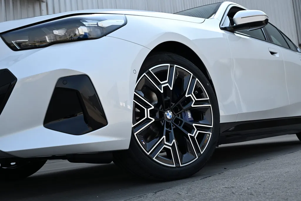 BMW I 5 Edrive40 photo 6