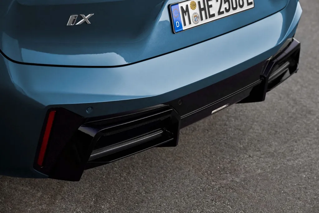 BMW IX Xdrive45 M photo 2