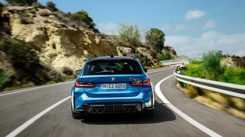 BMW M3 photo 4