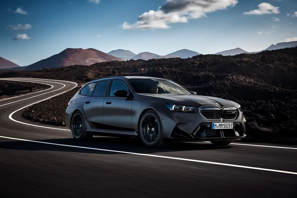 BMW M5 photo 5