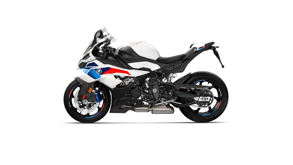 BMW S photo 4