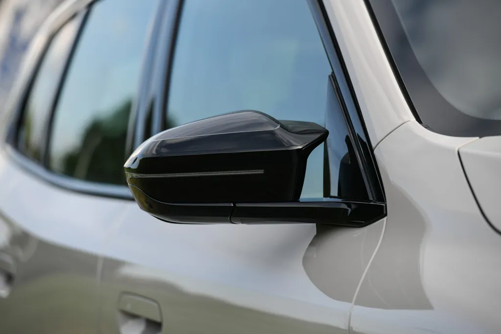 BMW X3 photo 2