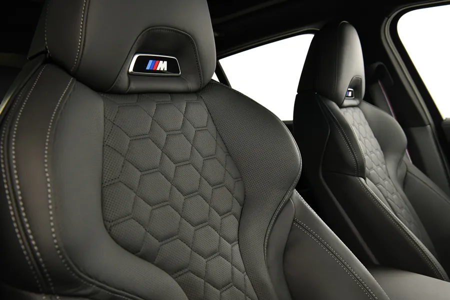 BMW X4 photo 2