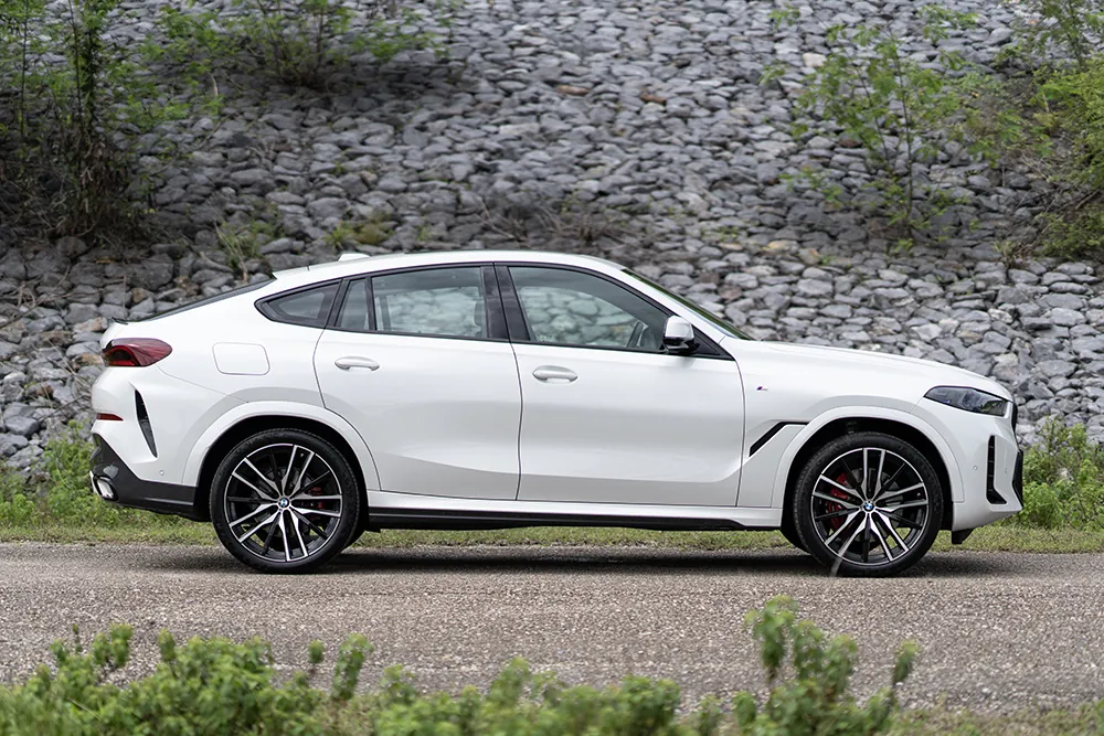 BMW X6 photo 2