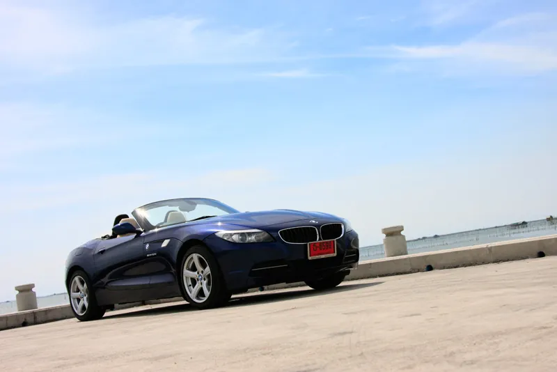 BMW Z4 S23I photo 2
