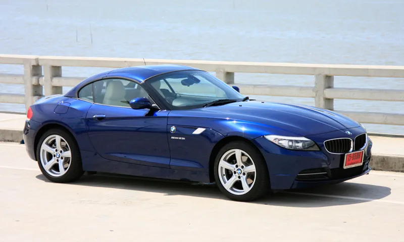 BMW Z4 S23I photo 9