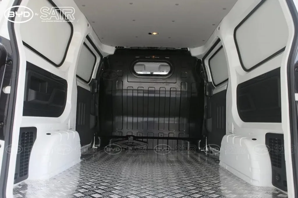 BYD T3 photo 4