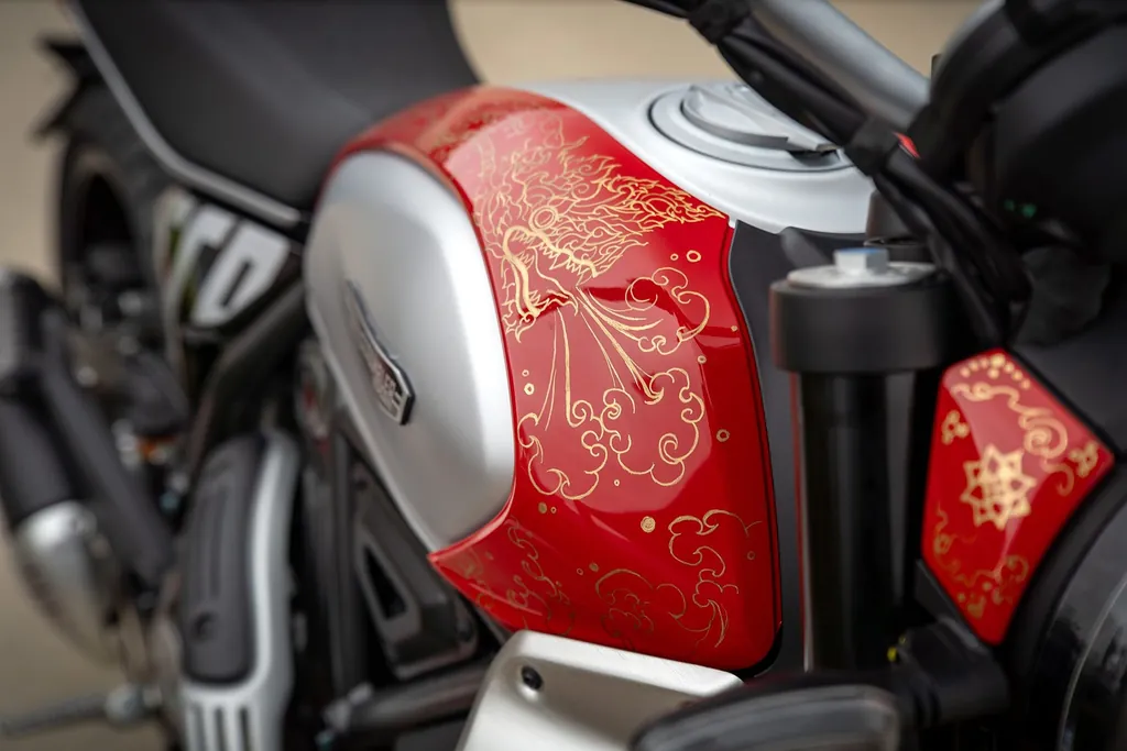 Ducati Scrambler photo 2