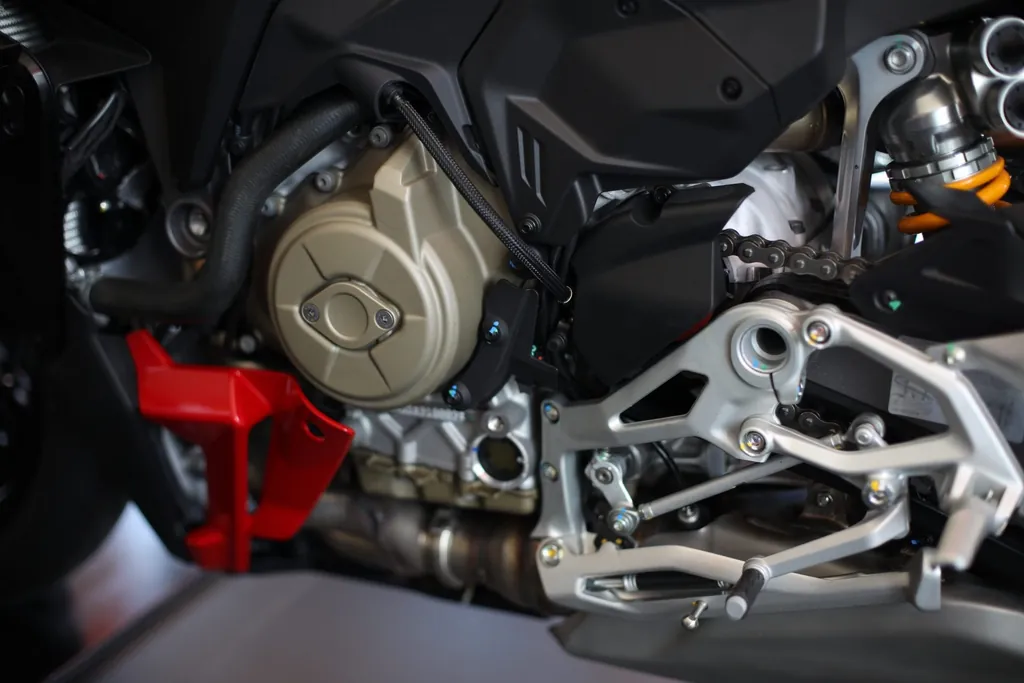 Ducati Streetfighter photo 3