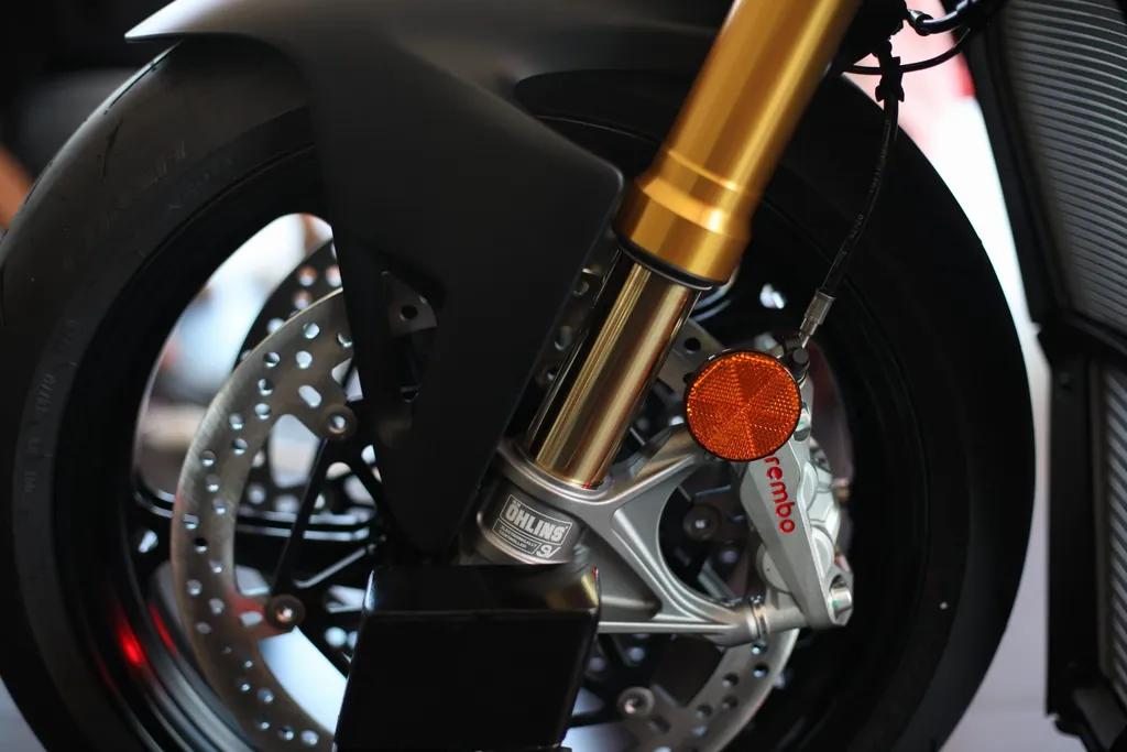 Ducati Streetfighter photo 2
