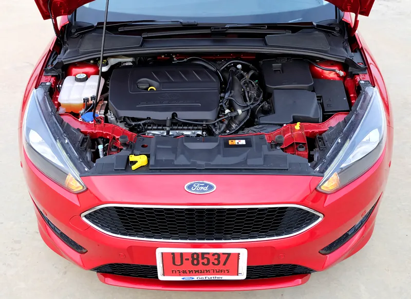 Ford Focus Ecoboost Turbo photo 11