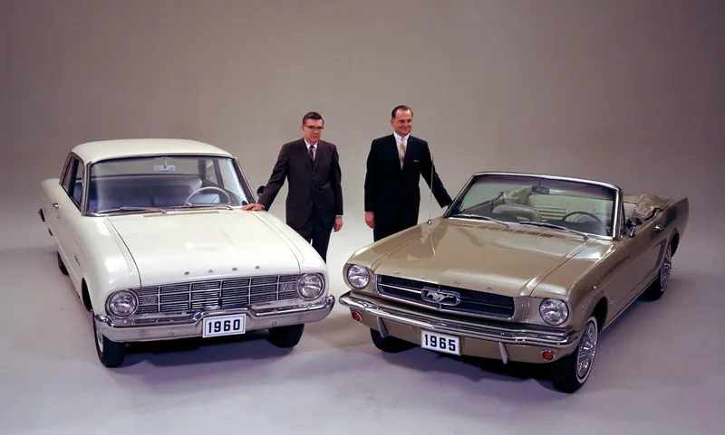 Ford Mustang photo 2