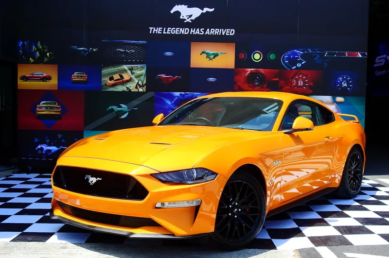 Ford Mustang photo 4