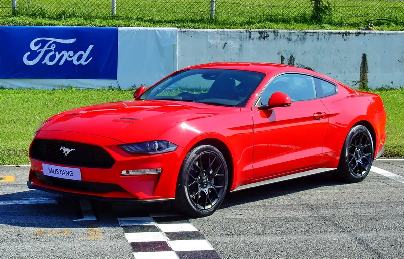 Ford Mustang photo 5