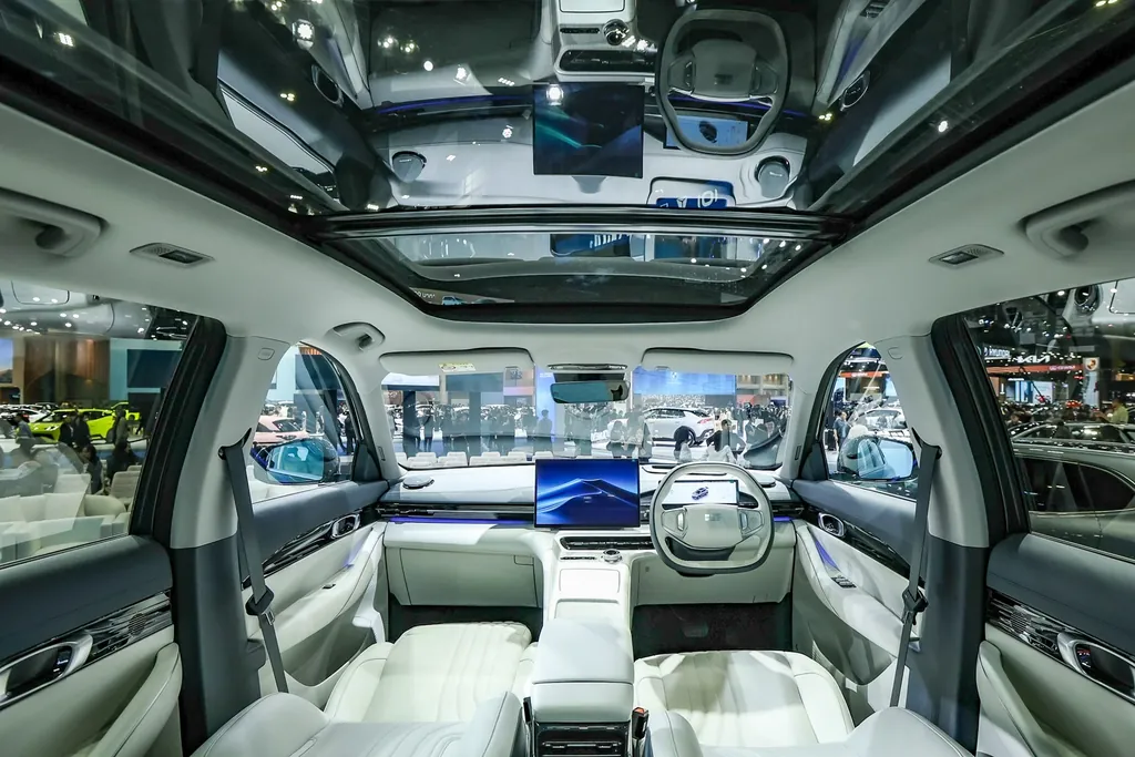 Geely EX5 photo 4