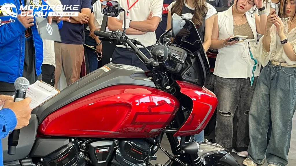 Harley Davidson Pan America photo 3