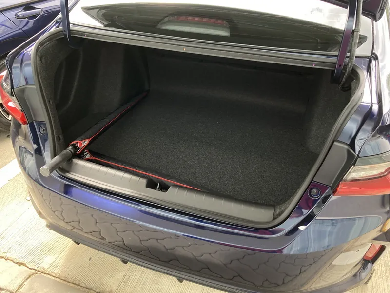 Honda City Ehev And photo 12