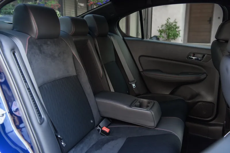 Honda City Ehev And photo 10