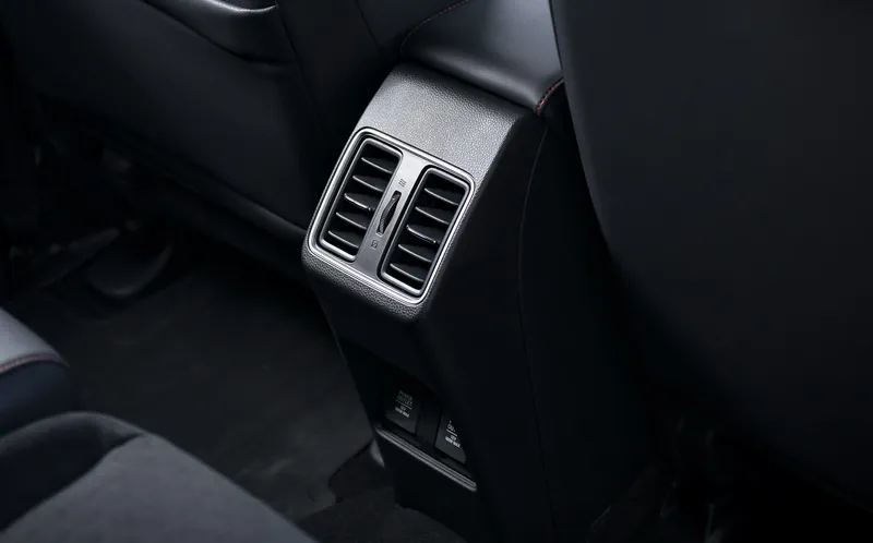 Honda City Hatchback Ehev photo 9