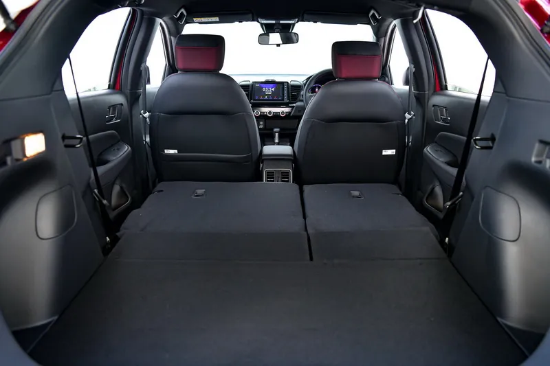 Honda City Hatchback Ehev photo 12
