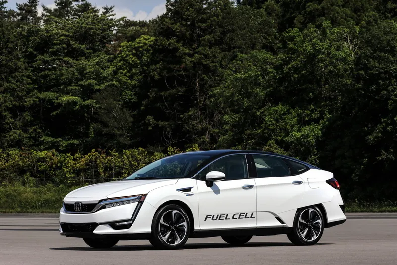 Honda Clarity photo 7