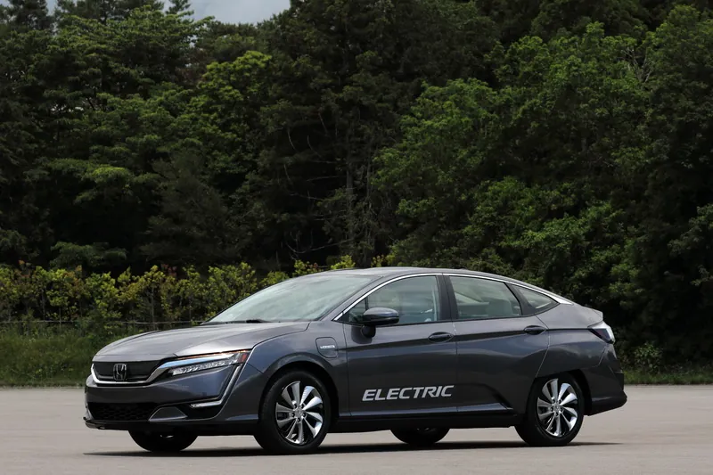 Honda Clarity photo 9