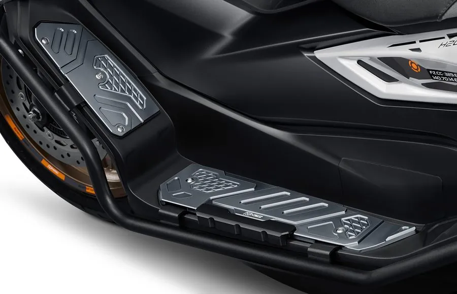 Honda Forza photo 3