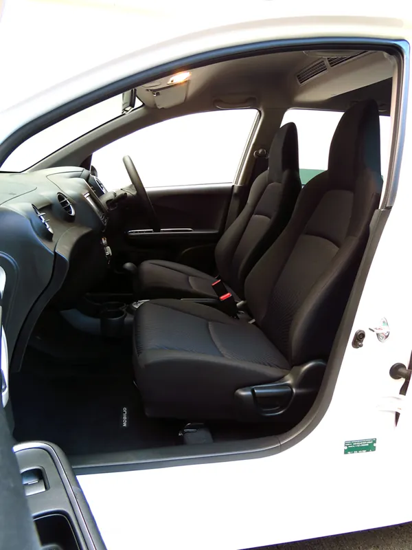 Honda Mobilio photo 10