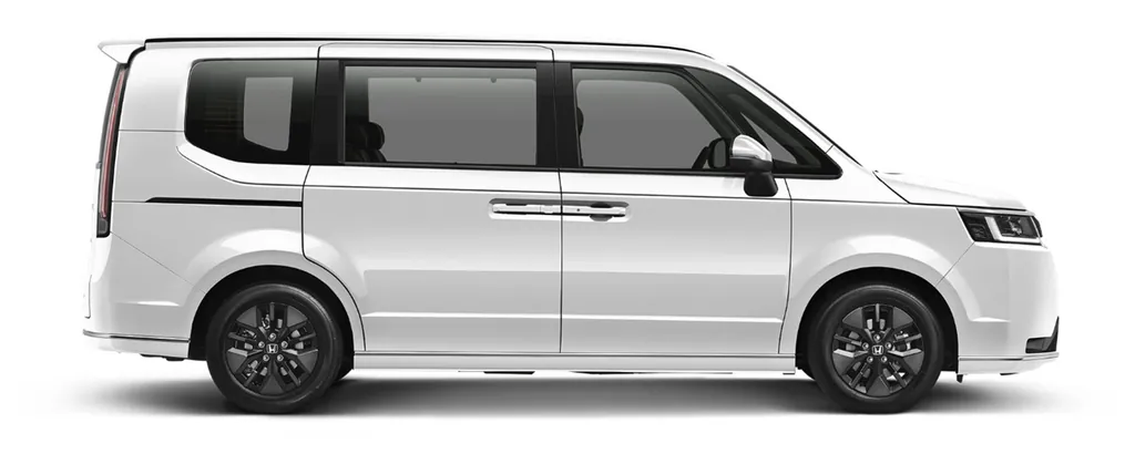 Honda Step Wgn photo 2