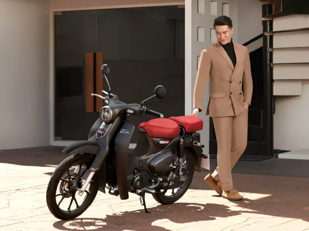 Honda Super Cub photo 4