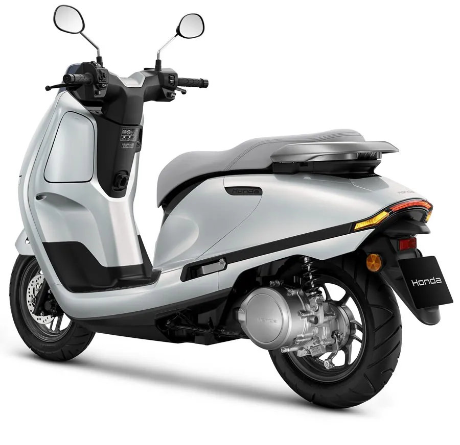Honda UC3 photo 3