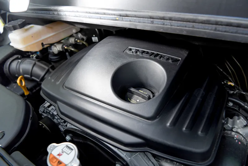 Hyundai H1 photo 4