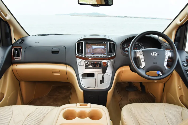 Hyundai H1 photo 8