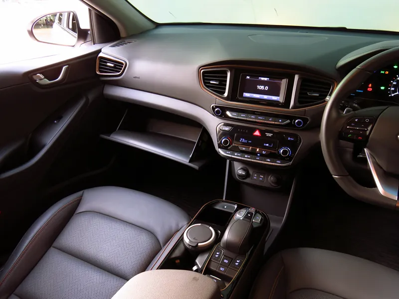 Hyundai Ioniq photo 10