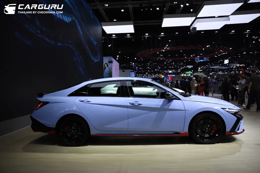Hyundai N Elantra N photo 6